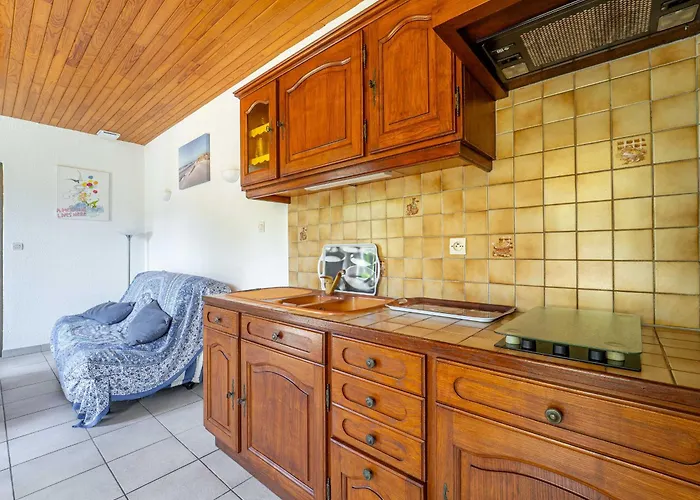 別荘 Maison A Sud Avec Jardin Pour 4 Personnes - Menage Inclus - Fr-1-50-182 *